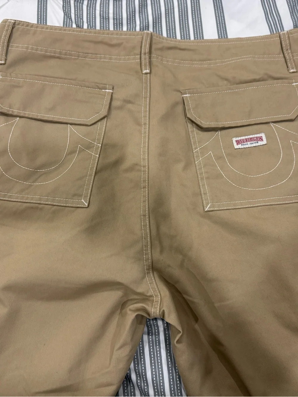 Men's True Religion Khaki Cargo Pants Size 36